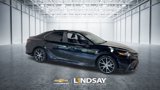 Used 2023 Toyota Camry SE image 3