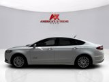 Used 2016 Ford Fusion SE image 2
