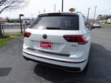 Used 2023 Volkswagen Tiguan SE R-Line image 6