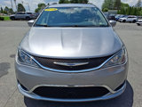 Used 2018 Chrysler Pacifica Touring-L w/ Advanced Safetytec Group image 2