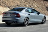 Certified 2022 Volvo S60 T8 R-Design Expression w/ Premium Package image 4