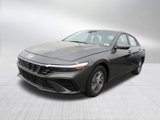New 2025 Hyundai Elantra SE image 4