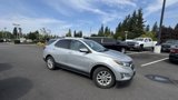 Used 2018 Chevrolet Equinox LT image 2