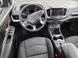 Used 2022 GMC Terrain SLE w/ Driver Convenience Package image 3