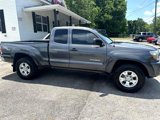 Used 2011 Toyota Tacoma 4x4 Access Cab V6 image 4