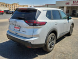 Used 2024 Nissan Rogue SV image 4