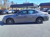 Used 2022 Toyota Camry SE image 5
