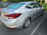 Used 2020 Hyundai Elantra SE image 3
