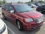 Used 2016 Chrysler Town & Country Touring-L image 2
