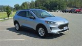 Used 2022 Ford Escape SE w/ Cold Weather Package image 2