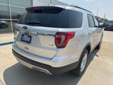 Used 2017 Ford Explorer XLT w/ Equipment Group 201A image 5