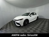Used 2022 Toyota Camry SE image 5