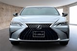 Used 2024 Lexus ES 300h w/ Premium Package image 2