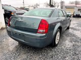 Used 2005 Chrysler 300 image 4