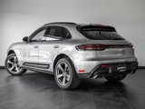 Certified 2024 Porsche Macan image 3