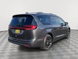 Used 2021 Chrysler Pacifica Touring-L w/ Uconnect Theater Family Group image 3