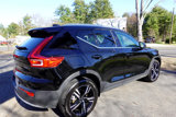 Used 2023 Volvo XC40 B5 Plus image 4