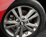 Used 2017 Hyundai Elantra SE w/ SE A/T Tech Package 03 image 3