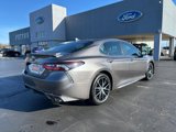 Used 2022 Toyota Camry SE image 3