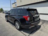 Used 2021 Ford Explorer Limited w/ Equipment Group 301A image 3