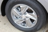 New 2025 Hyundai Elantra SE image 3