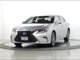 Used 2016 Lexus ES 300h w/ Luxury Package w/Wood Trim image 3