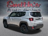 Used 2018 Jeep Renegade Latitude w/ Cold Weather Group image 4
