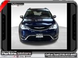 Used 2017 Chrysler Pacifica Limited w/ Advanced Safetytec Group image 2