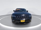 Used 2021 Jeep Grand Cherokee Laredo image 3