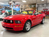 Used 2005 Ford Mustang GT Premium image 3