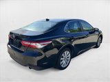 Used 2018 Toyota Camry LE image 5