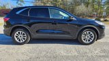 Used 2022 Ford Escape SE image 4