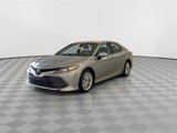 Used 2020 Toyota Camry XLE image 4