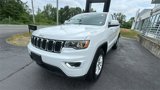 Used 2020 Jeep Grand Cherokee Laredo image 2
