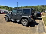 Used 2017 Jeep Wrangler Unlimited Rubicon w/ Connectivity Group image 4