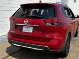 Used 2017 Nissan Rogue SL w/ SL Premium Package image 4