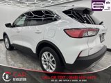 Used 2022 Ford Escape SE image 4