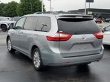 Used 2015 Toyota Sienna XLE image 4