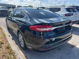Used 2017 Ford Fusion SE w/ Fusion SE Technology Package image 5