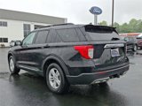Certified 2021 Ford Explorer XLT w/ Equipment Group 202A image 4