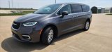 Used 2023 Chrysler Pacifica Touring-L image 4