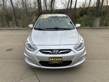 Used 2014 Hyundai Accent SE image 2