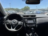 Used 2017 Nissan Rogue SL w/ SL Premium Package image 5