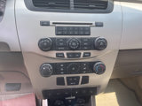 Used 2010 Ford Focus SES image 6