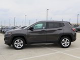 Used 2024 Jeep Compass Sport image 2