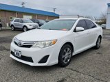 Used 2014 Toyota Camry L image 3