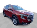 Used 2022 GMC Terrain SLT w/ Tech Package image 2