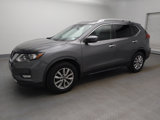 Used 2019 Nissan Rogue SV image 2