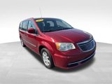 Used 2011 Chrysler Town & Country Touring image 3