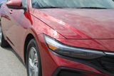 Used 2024 Hyundai Elantra SE image 2